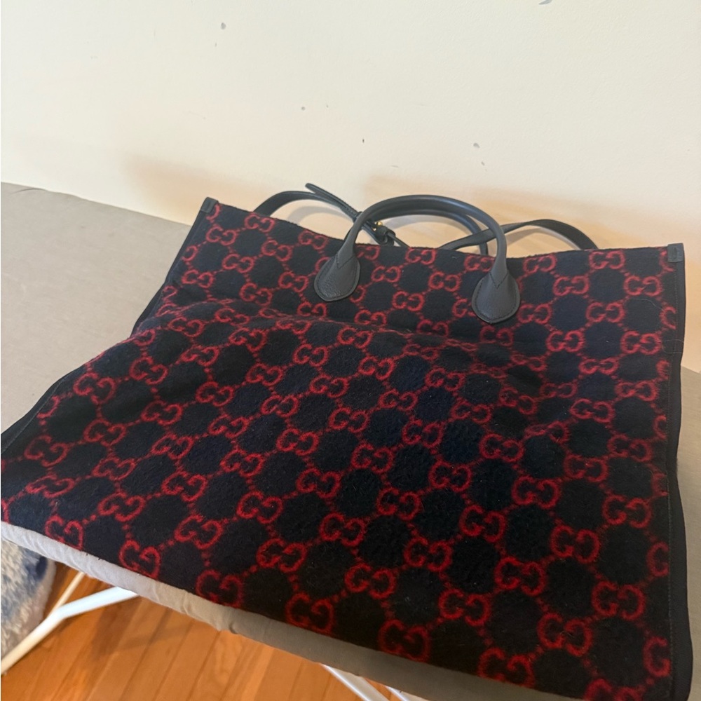 Gucci Black and Red Tote Bag (Wool Collection)